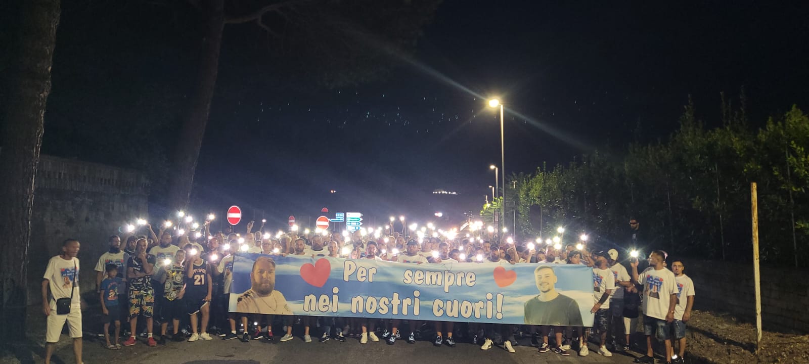 POZZUOLI Per Sempre Nei Nostri Cuori In Centinaia A Monterusciello